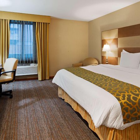 Best Western Queens Court New York Bagian luar foto