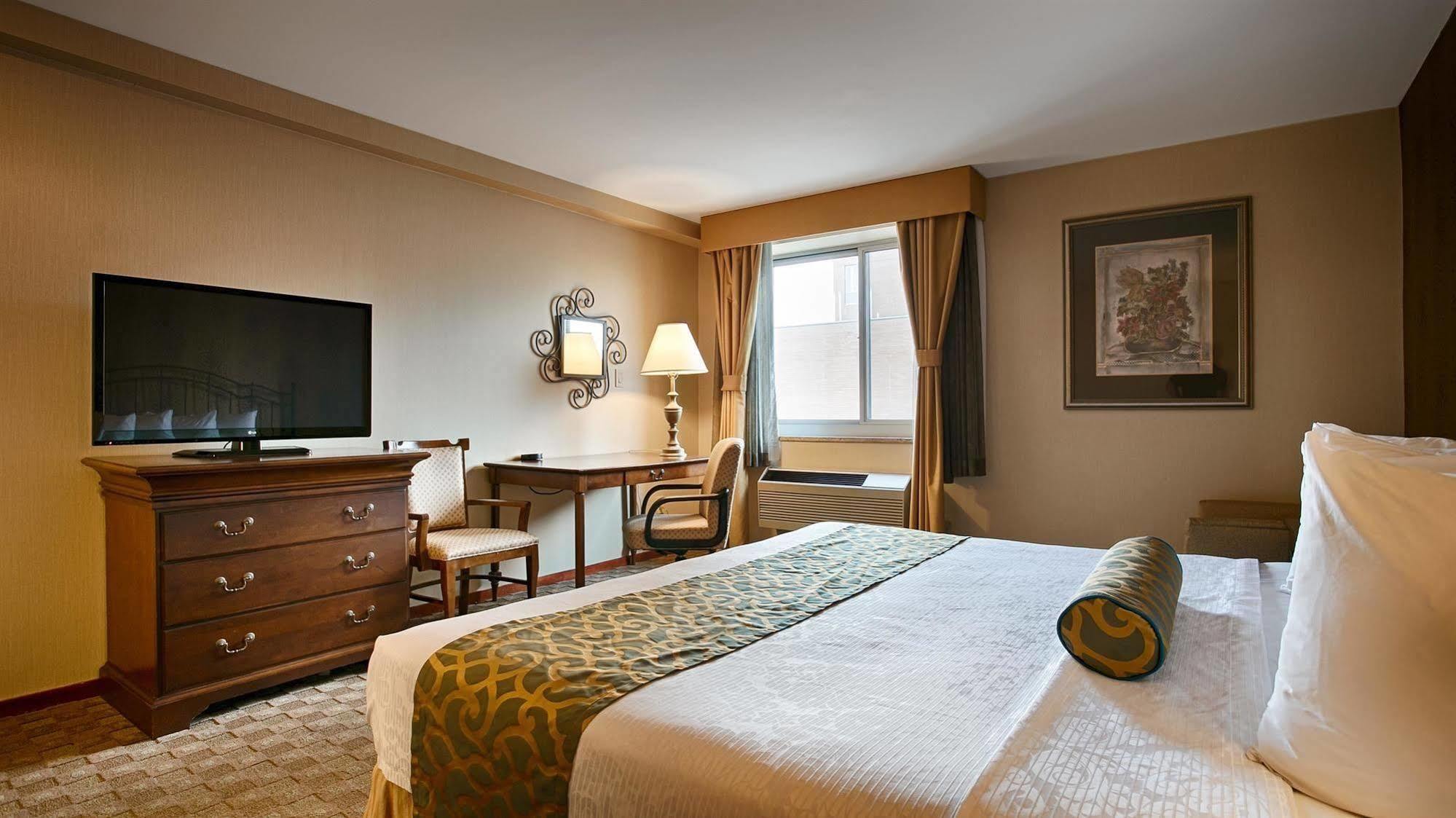 Best Western Queens Court New York Bagian luar foto