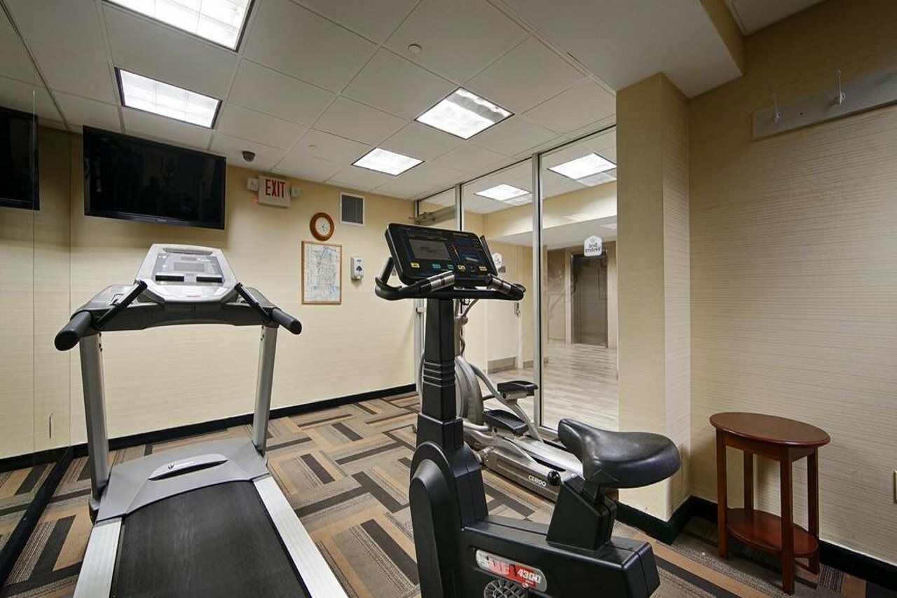 Best Western Queens Court New York Bagian luar foto